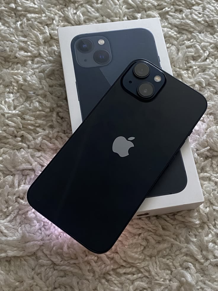 iPhone 13