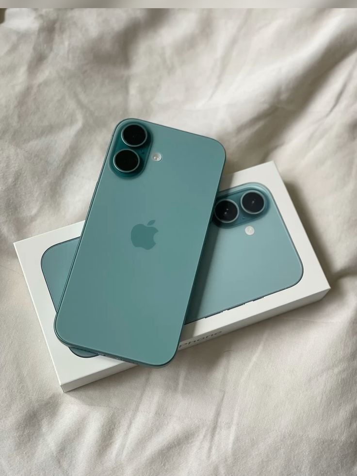 iPhone 16
